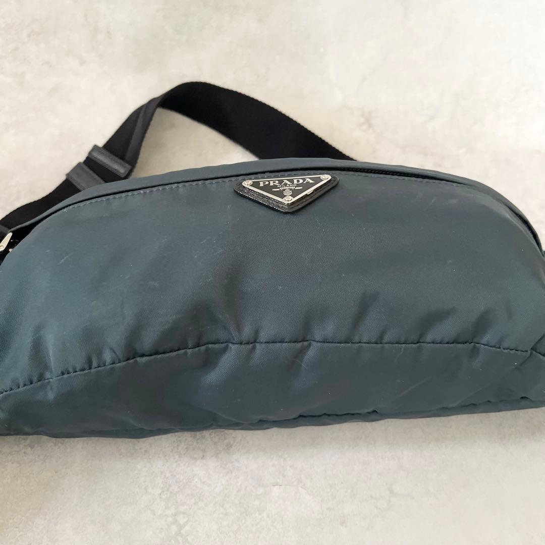 【美品/近年モデル】PRADA ウエストバッグ　ウエストロゴ　サフィアーノレザー