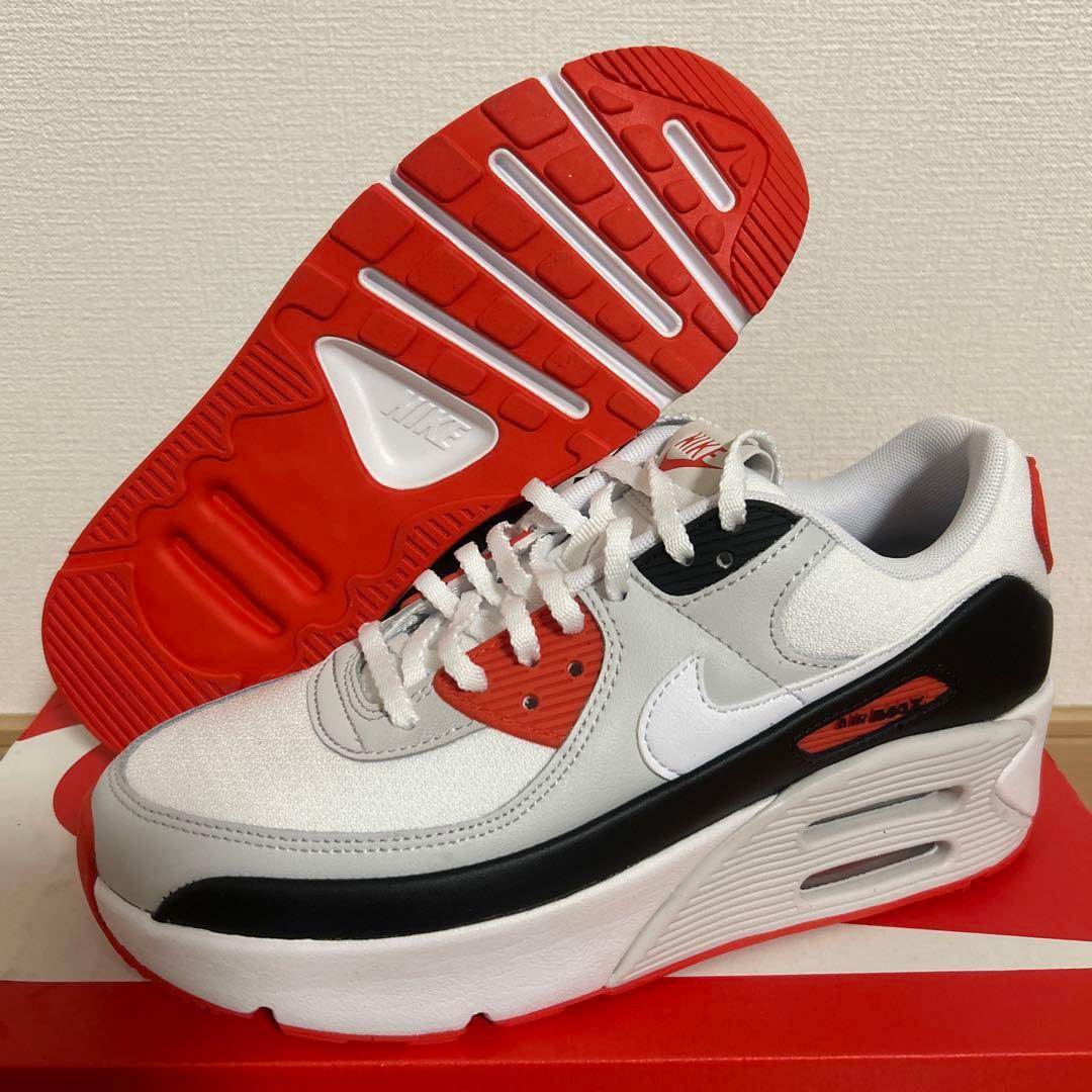 NIKE ウィメンズ　AIR MAX 90 LV8 24cm