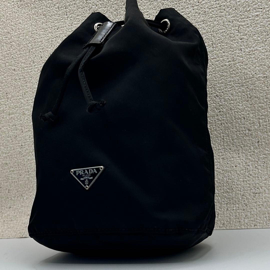PRADA プラダ ナイロン 巾着 ショルダーバッグ 三角ロゴ ブラック 黒