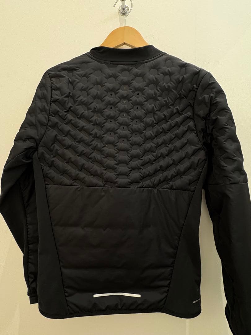 【美品】Nike running Aeroloft ブラック S サイズ　ダウン