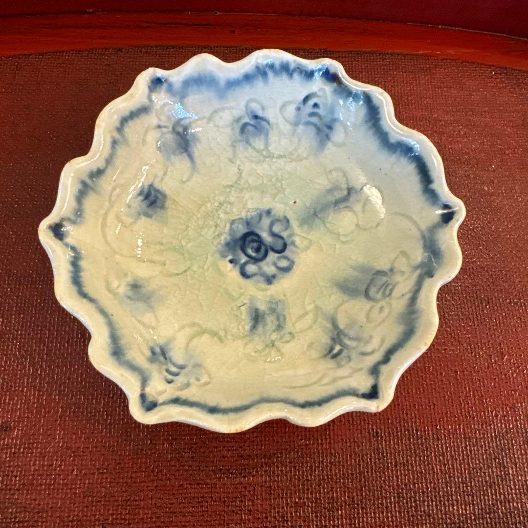 イムサエムさんの小皿2枚 ブルーの花柄 使いやすい