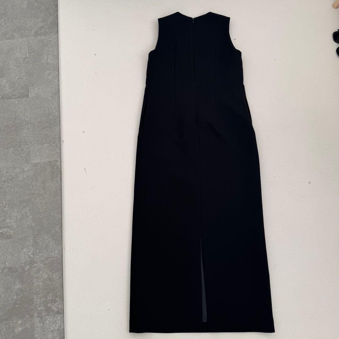 マルゥ　ユナイテッドアローズ　ノースリーブロングワンピース　Mサイズ　ブラック