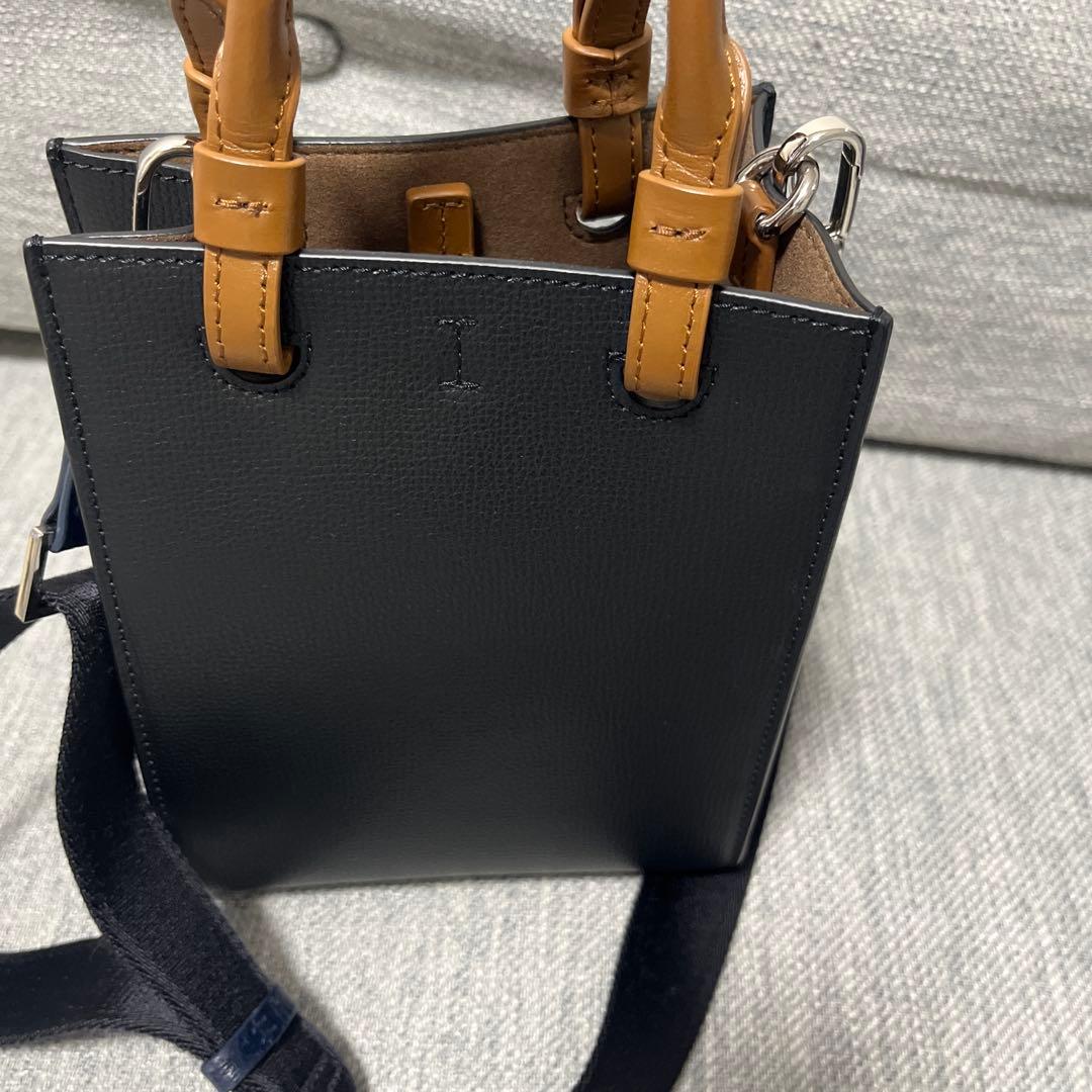 FURLA ショルダーバッグ　キーリング付き