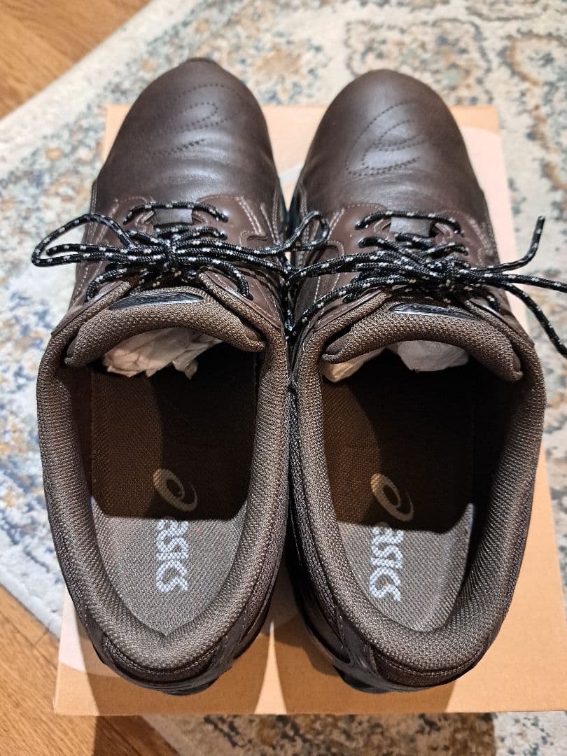 今週限定ASICS　GEL-KINETIC SP　ブラウン