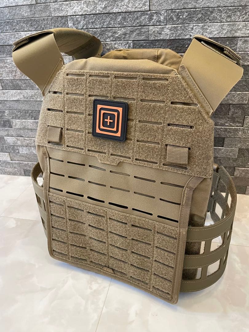 個人装備 5.11 TACTICAL QR PLATE CARRIER KIT