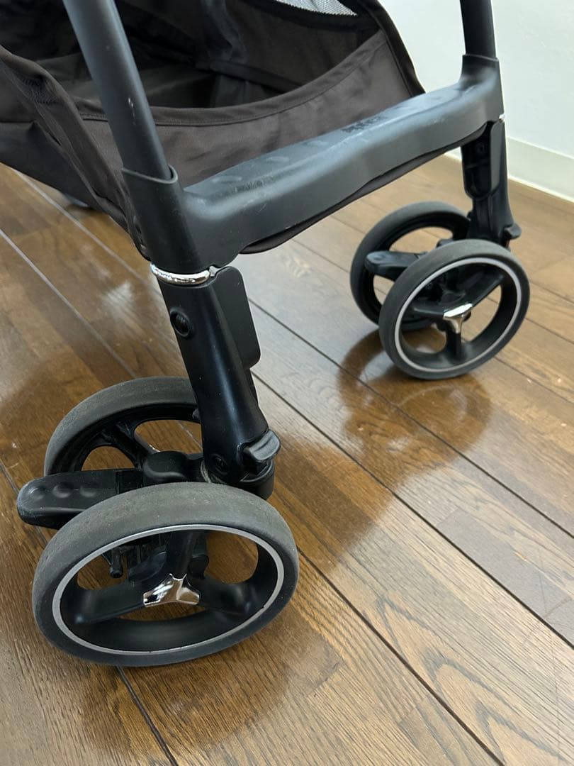 Aprica ラクーナクッションフリー上位モデル　ベビーカー