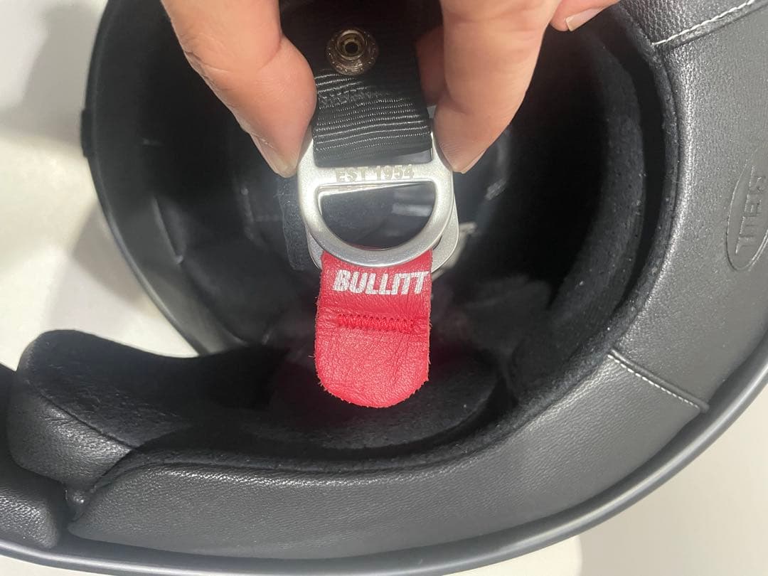最終年末年始価格　Bell bullitt 美品