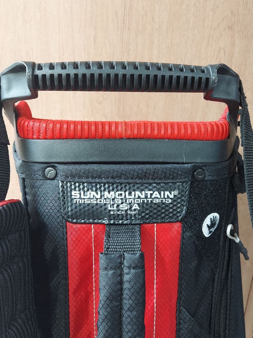 美品 訳有格安〈SUN MOUNTAIN〉超軽量キャディバッグ サンマウンテン