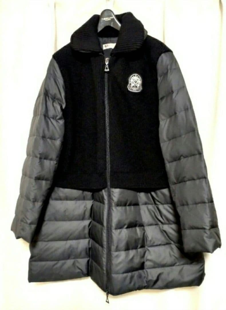 【極美品】レオナールスポーツ　軽量　ダウンコート　ブラック　42