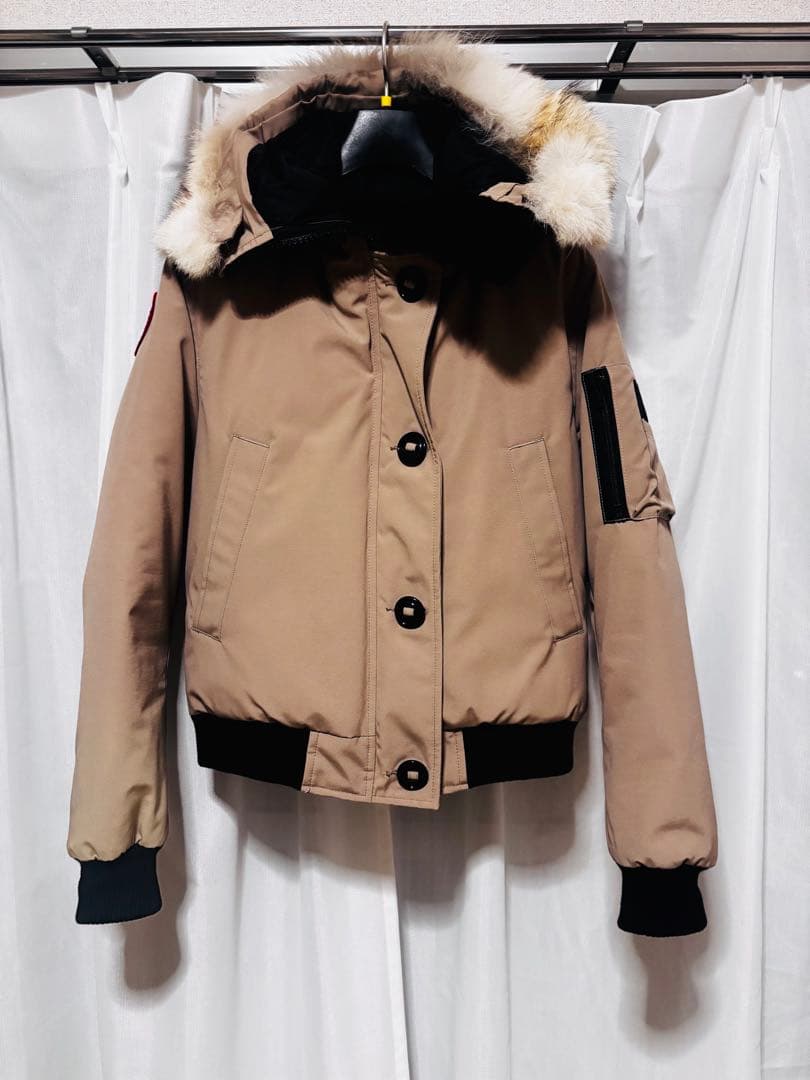 カナダグース ベージュ ダウンジャケット　ラブラドール　美品