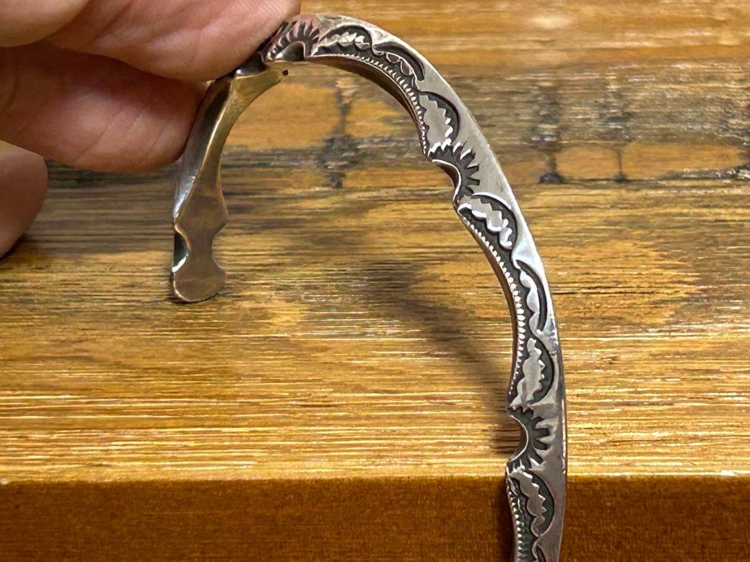 極美品　RAY ADAKAIレイアダカイ　ナバホ族 トライアングルバングル