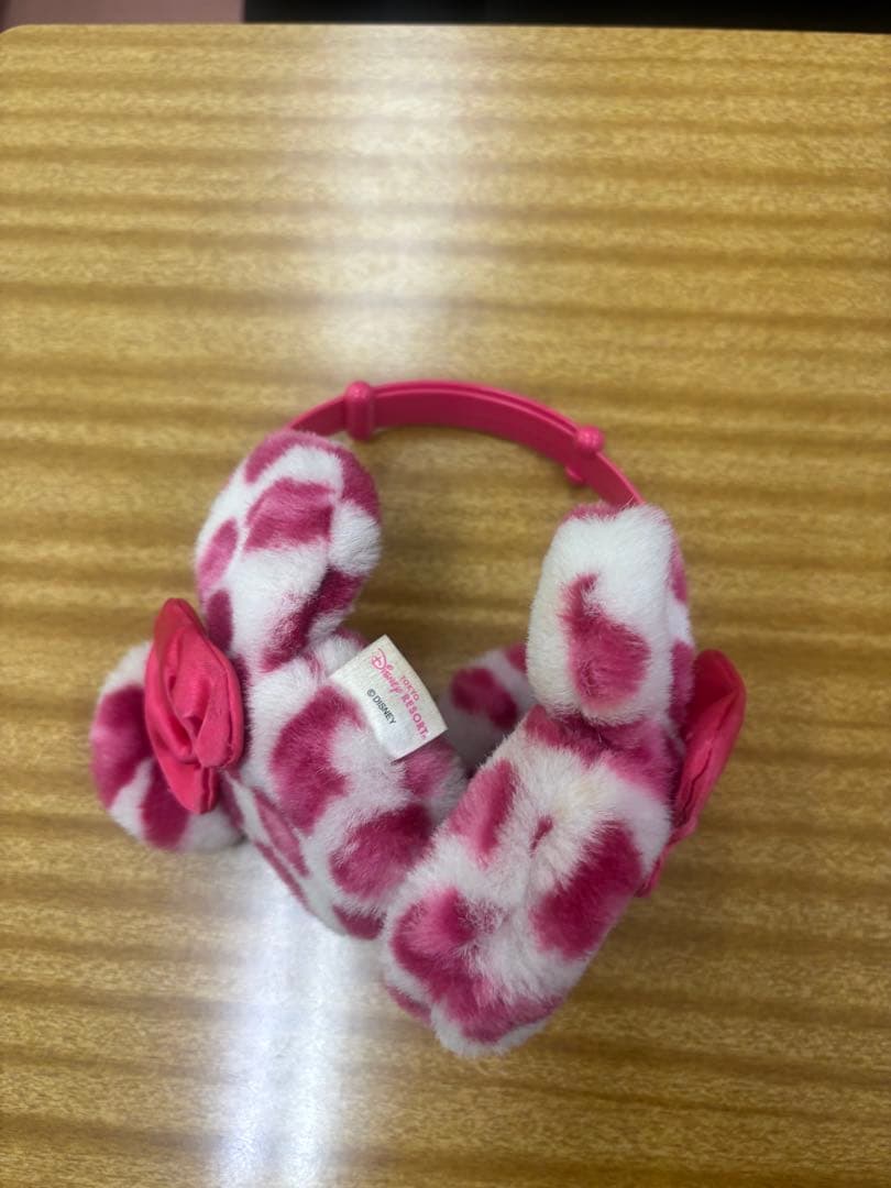 ディズニー耳当て ピンクと白のヒョウ柄イヤーマフ（着画あり）