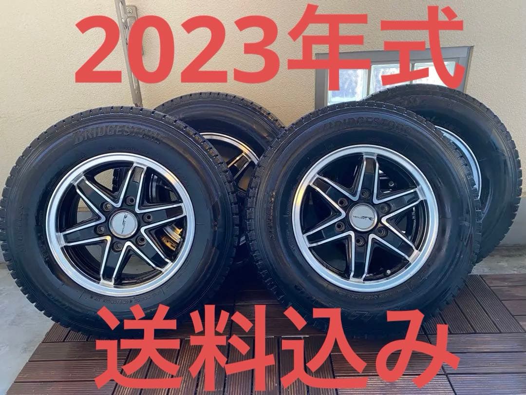 2023年製 ハイエース　スタッドレスタイヤ　ブリヂストン
