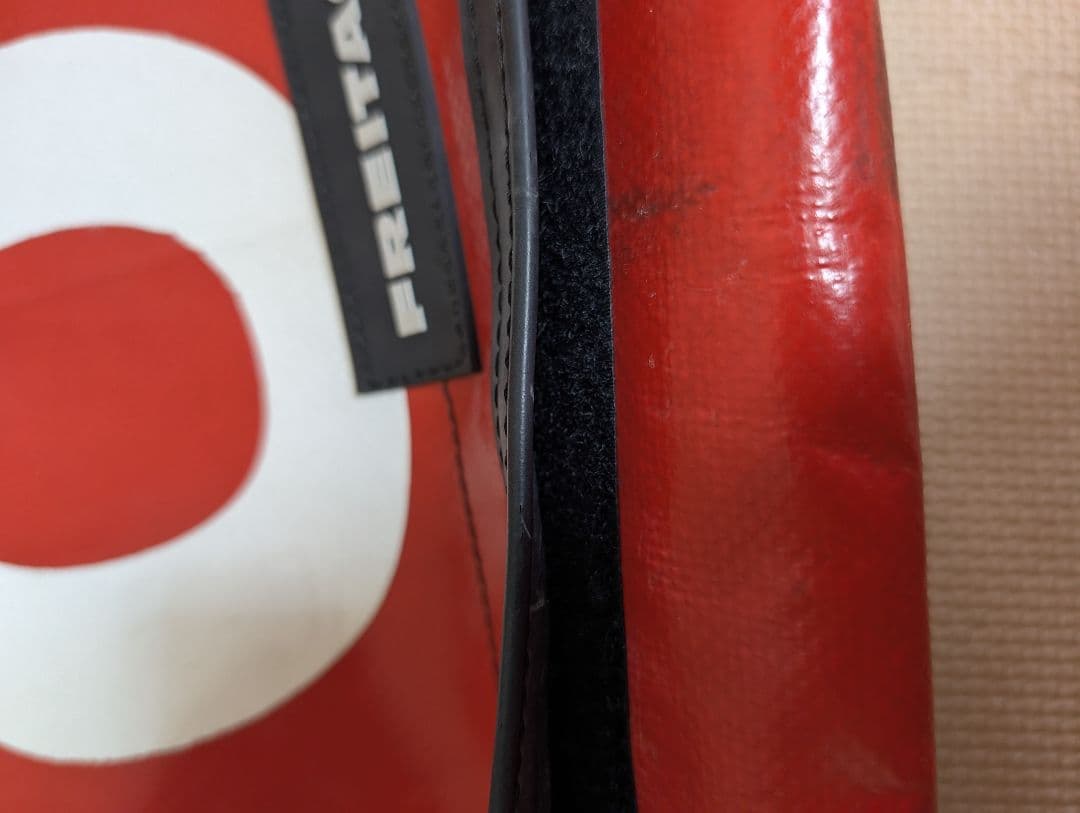 FREITAG ショルダーバッグ 赤×白