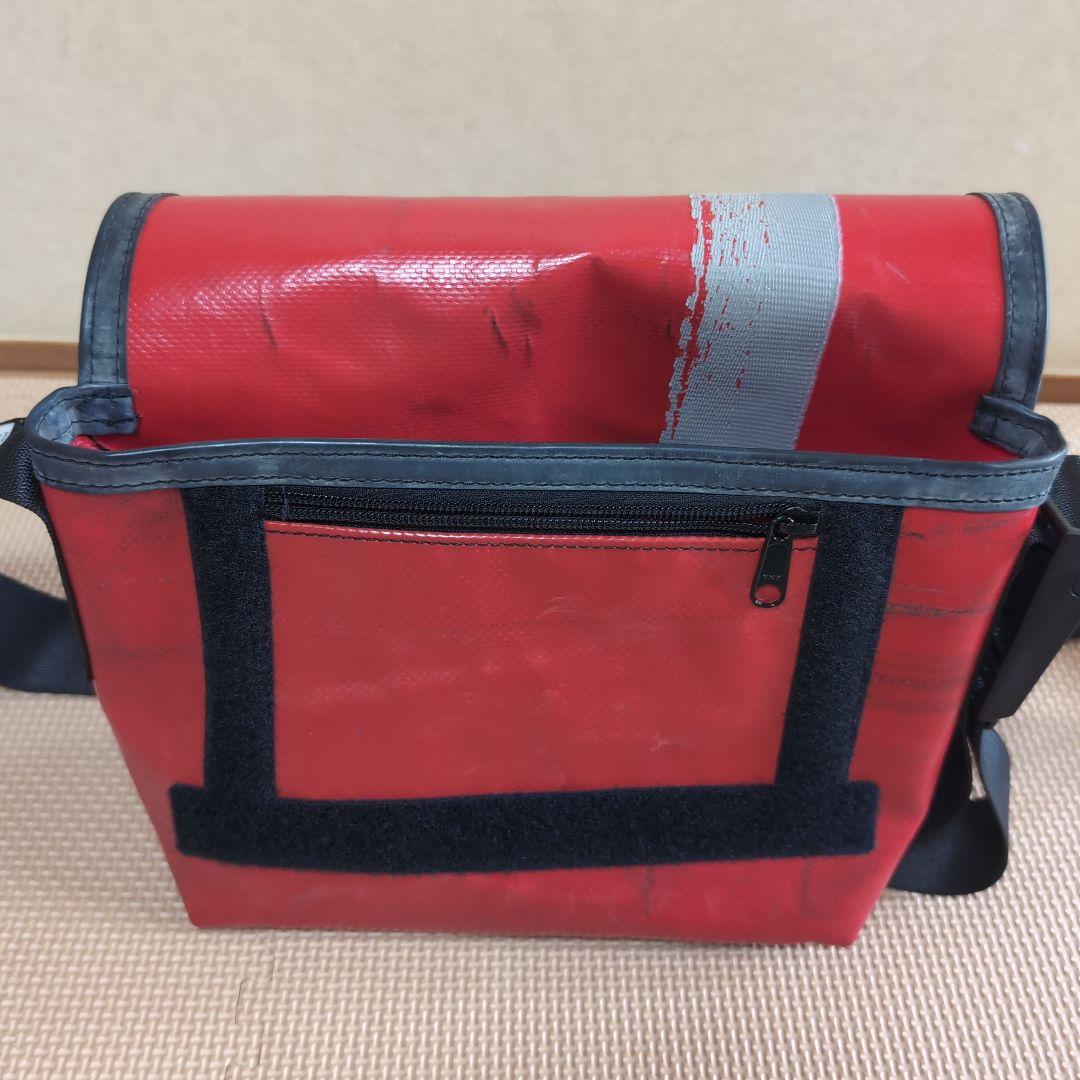 FREITAG ショルダーバッグ 赤×白