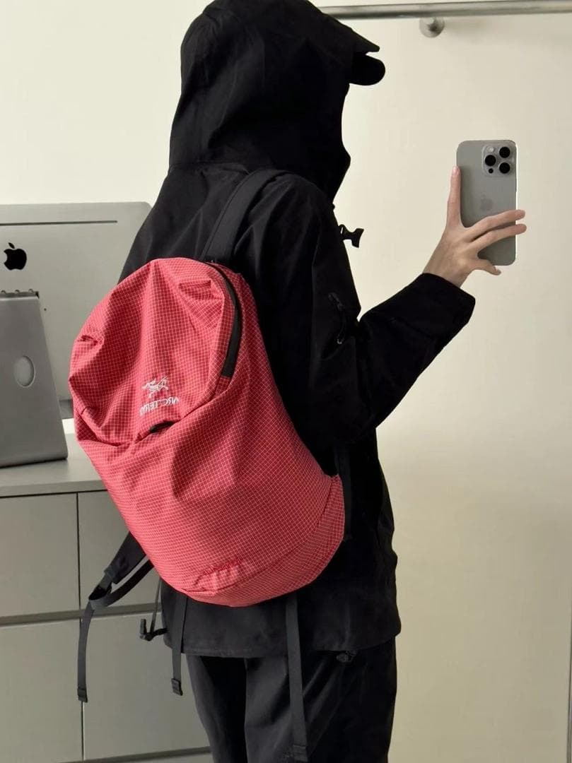 未使用 ARC'TERYX レッドチェックバックパック15L