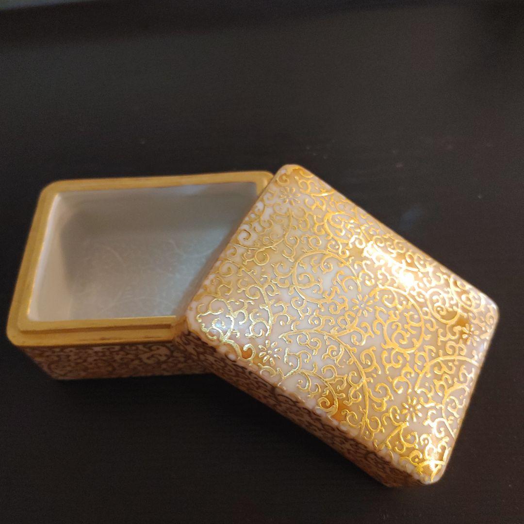 九谷焼　錦山窯　吉田幸央作　陶箱