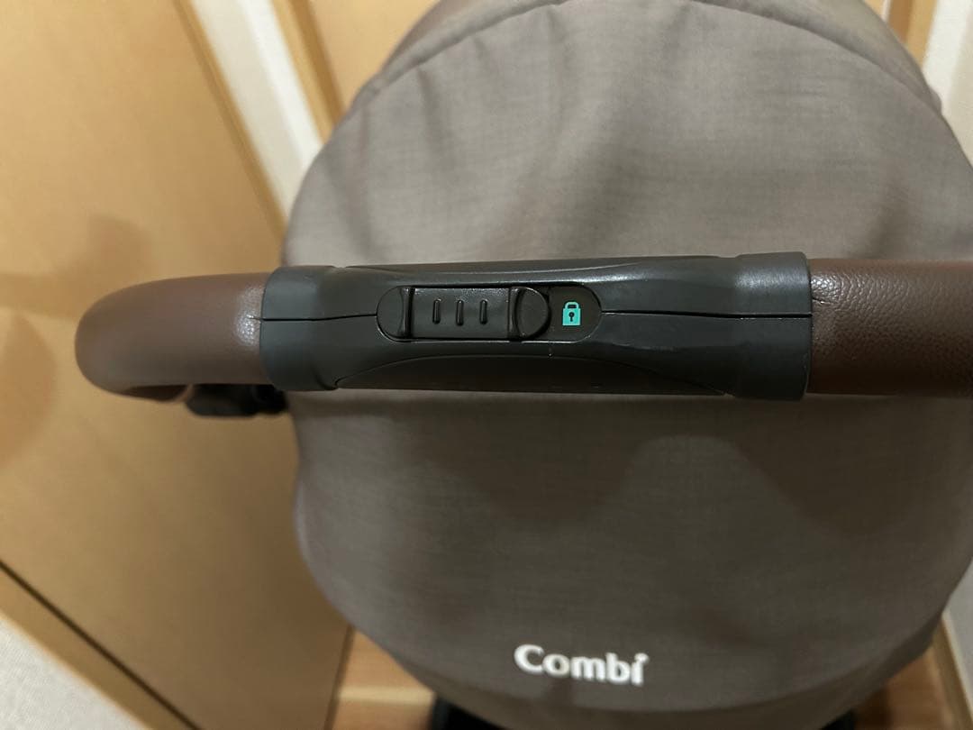 Combi コンビ スゴカルSwitch エッグショック EX AS ベビーカー