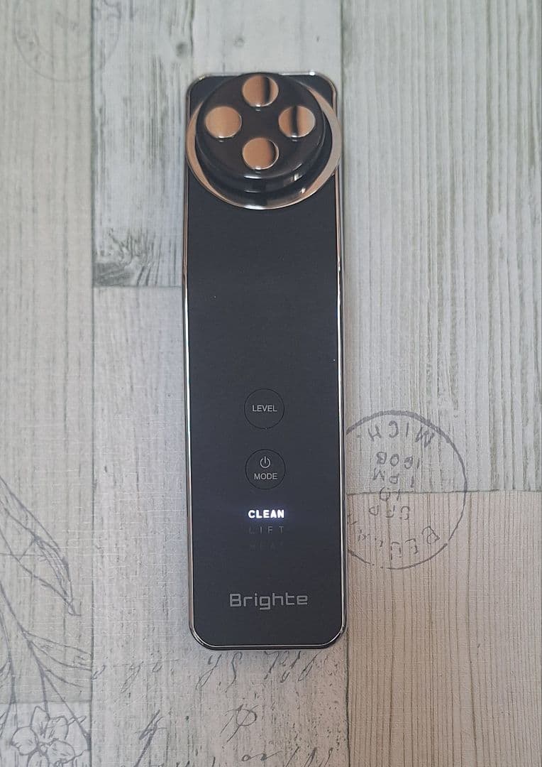 Brighte 美顔器 RF EMS 動作確認済み アルコール消毒済