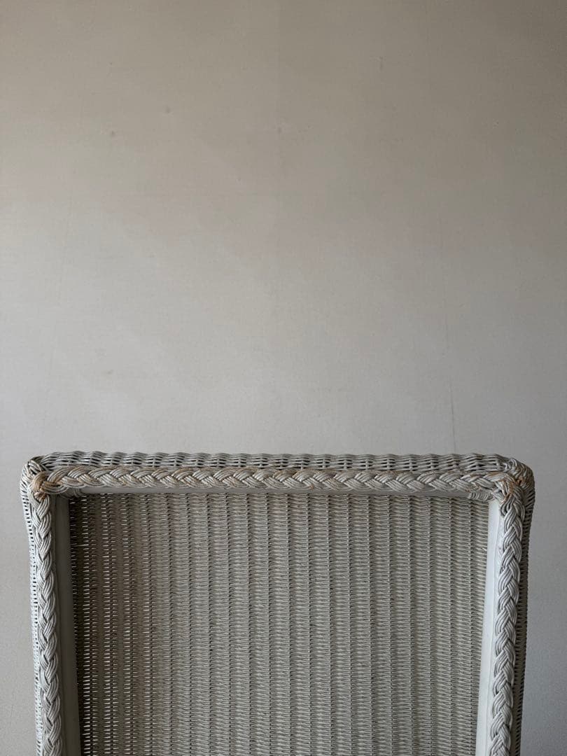 ロイドルームチェア　アンティーク シャビー ①