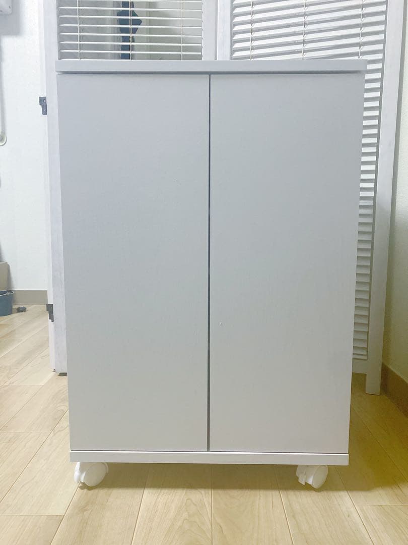 木製ホワイト靴箱