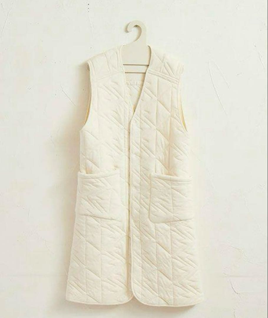 アーキ　archi キルトジャガードロングベストS