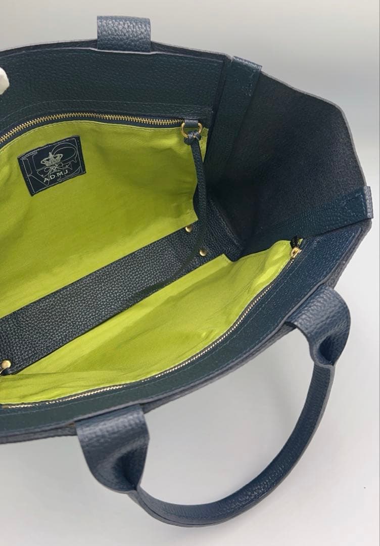 【美品】出品2/6までA.D.M.J エーディーエムジェイ　革トート　紺　A4◎