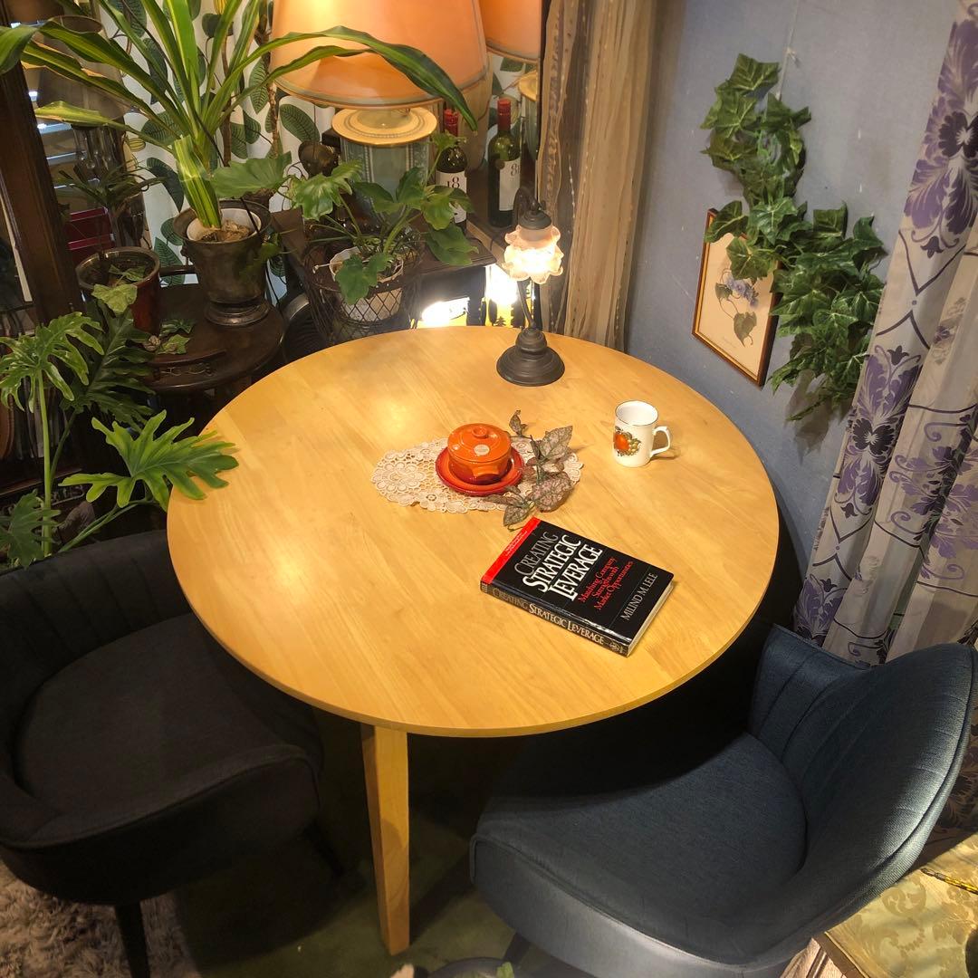 m☺︎h___0203￼sale 美品　ラウンドテーブル　1００　丸テーブル