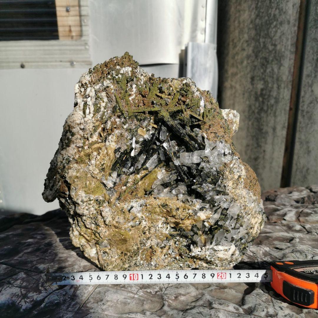 グリーンエピドート　原石　11.6キロ　鑑賞石　石　置物　オブジェ　インテリア