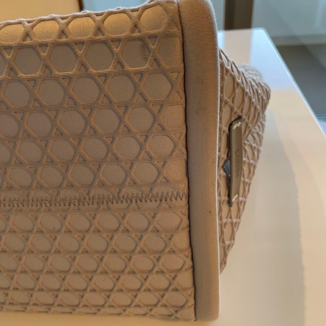 ♡極美品✨LAQUOH ラクーオ　エンボスボンディング　トート　♡