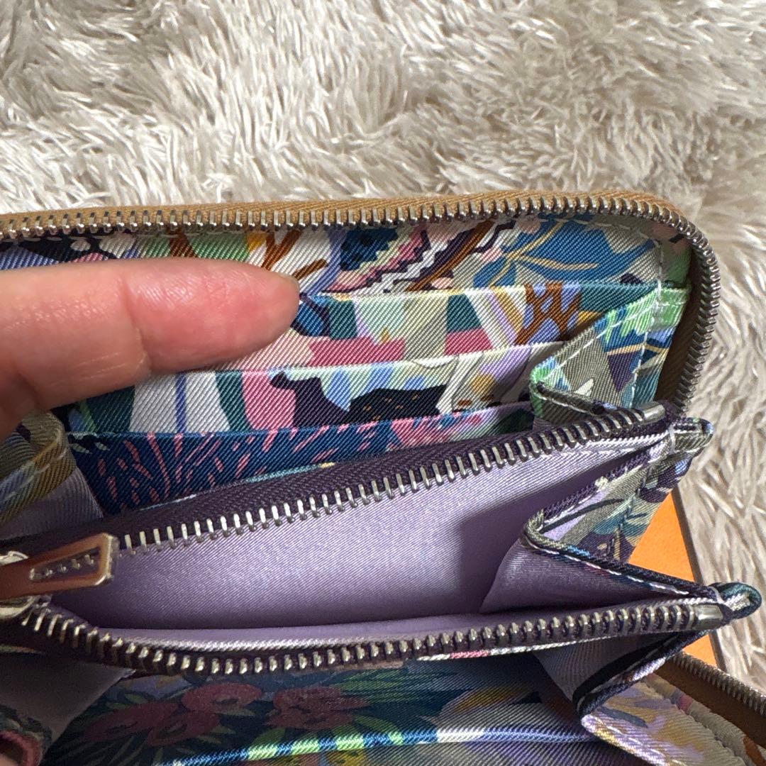 HERMES アザップ　シルクインコンパクト 美品