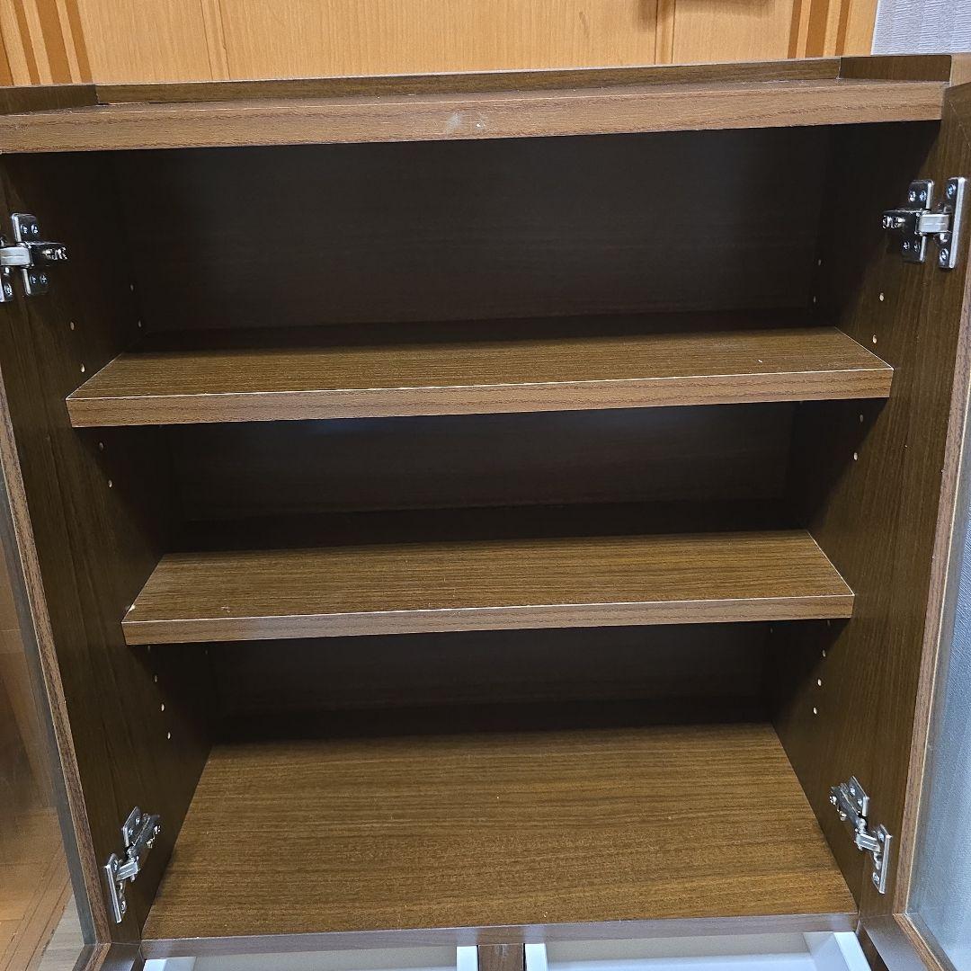 手渡し可能ディズニーベルメゾンミッキー木製ガラス扉付き収納ラック