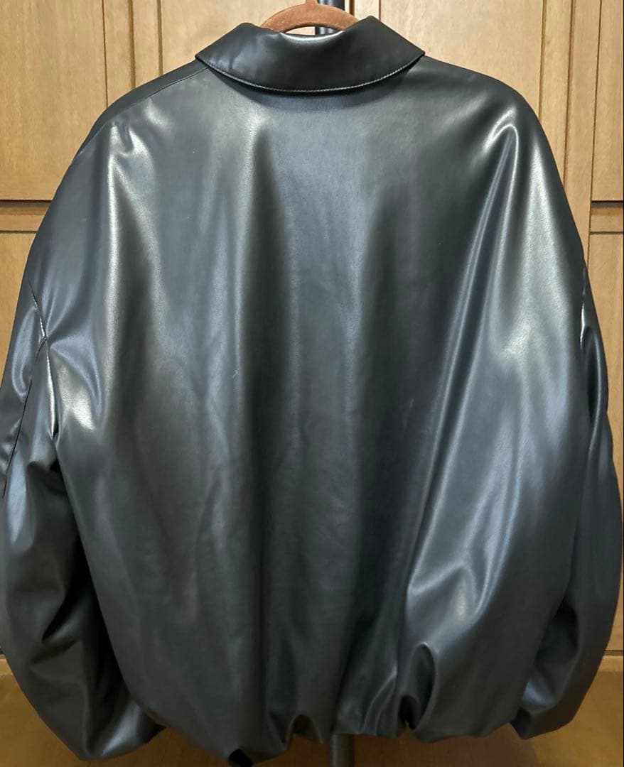 WERTHY ブラック クロップドジャケット