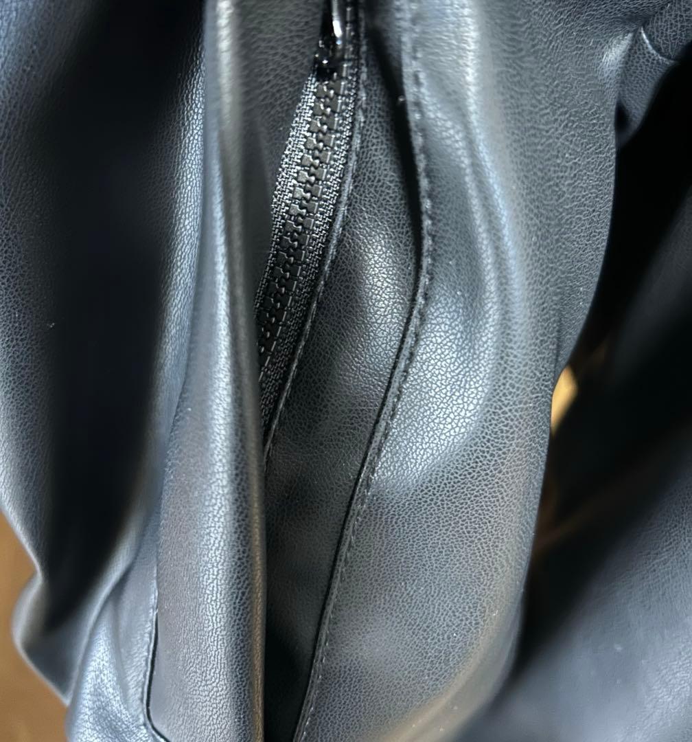 WERTHY ブラック クロップドジャケット