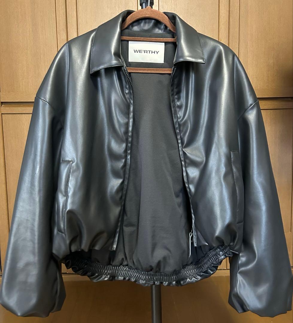 WERTHY ブラック クロップドジャケット