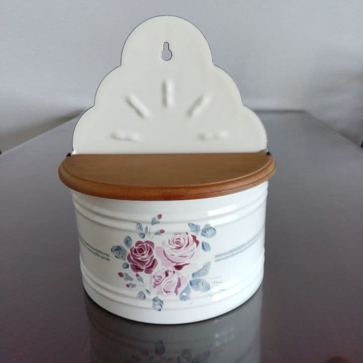 イマンホーロー・シャルロット セル缶 未使用品 美品です。希少