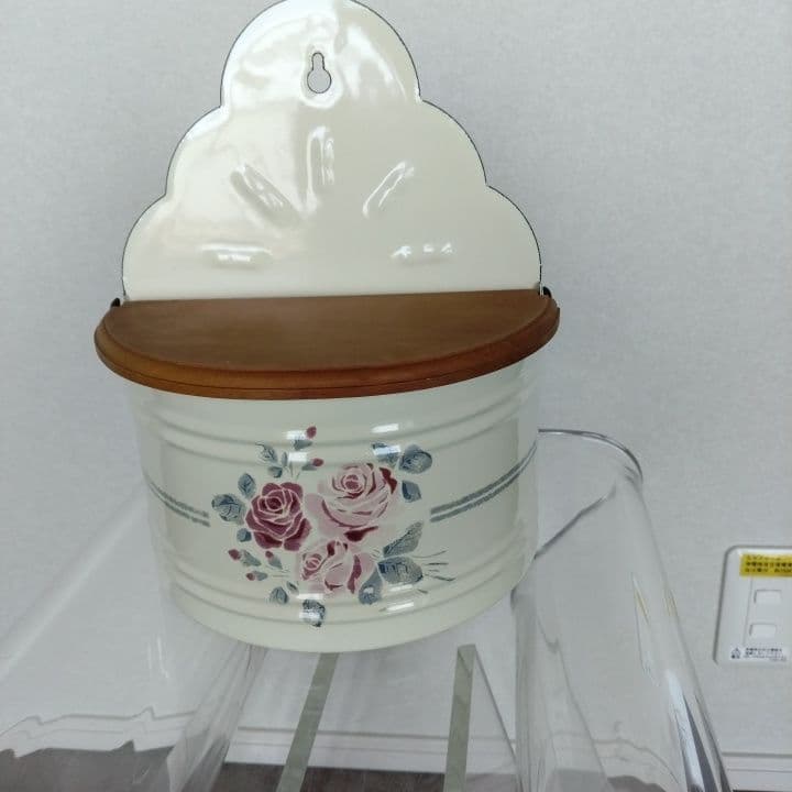 イマンホーロー・シャルロット セル缶 未使用品 美品です。希少