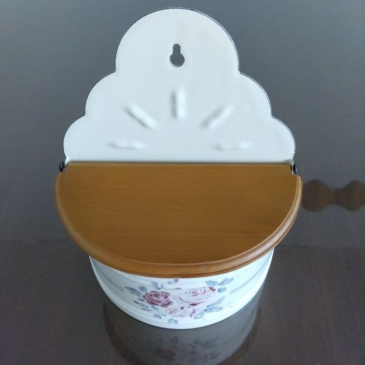 イマンホーロー・シャルロット セル缶 未使用品 美品です。希少