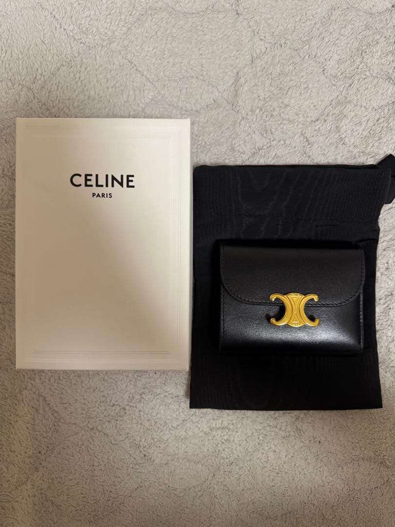 【即日発送】★タイムセール中★CELINE 三つ折り財布 ブラック
