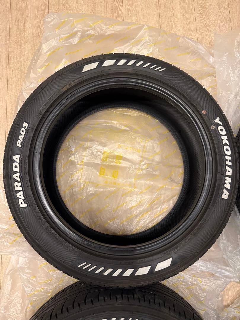 長*友様 YOKOHAMA PARADA 225/50R18 ホワイトレター　2