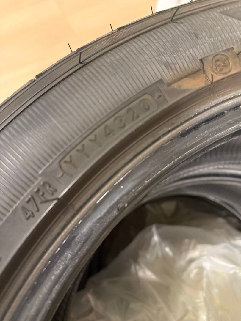 長*友様 YOKOHAMA PARADA 225/50R18 ホワイトレター　2