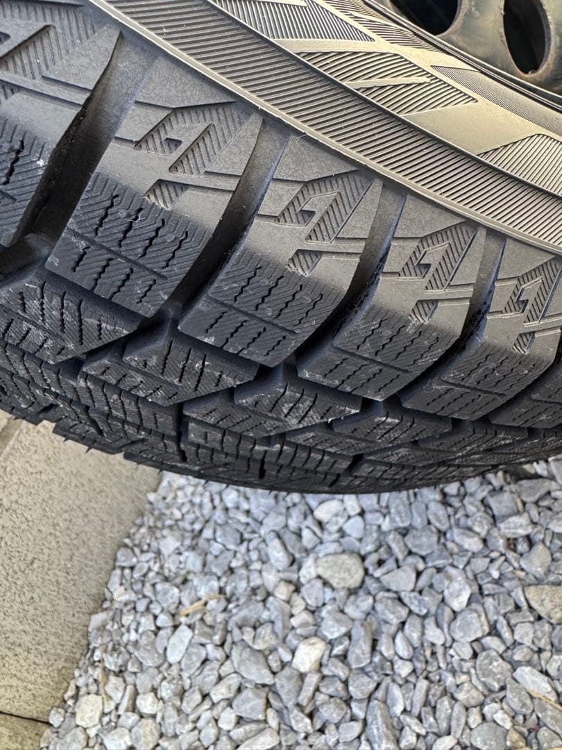 キ*2様 バリ山トヨタ15インチ鉄ホイール175/65R15スタッドレスタイヤ付