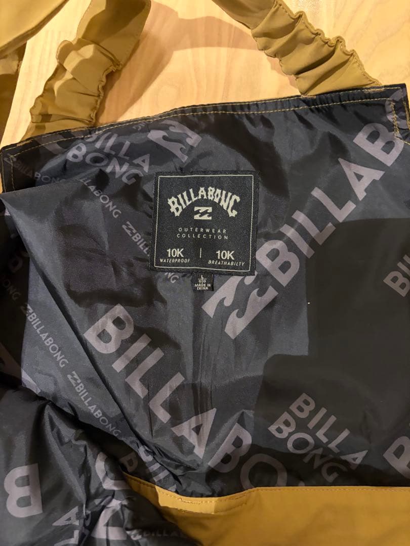 Billabong ビブパンツ　オーバーオール スノーボードパンツ