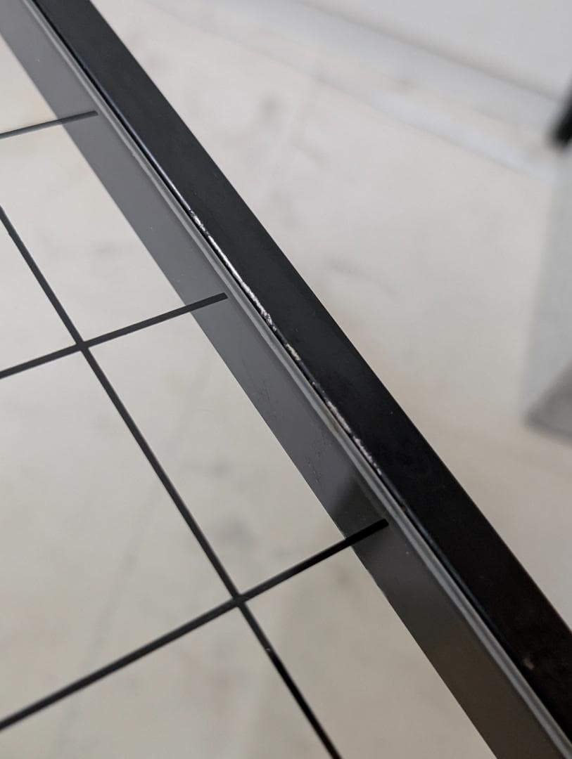 グリッド柄 リビング ガラス テーブル 黒 80s ビンテージ ポップ