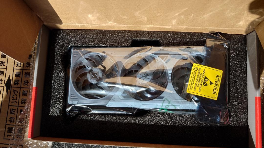 グラフィックボード・グラボ・ビデオカード Radeon RX9060XT SteelLegend 16GB OC