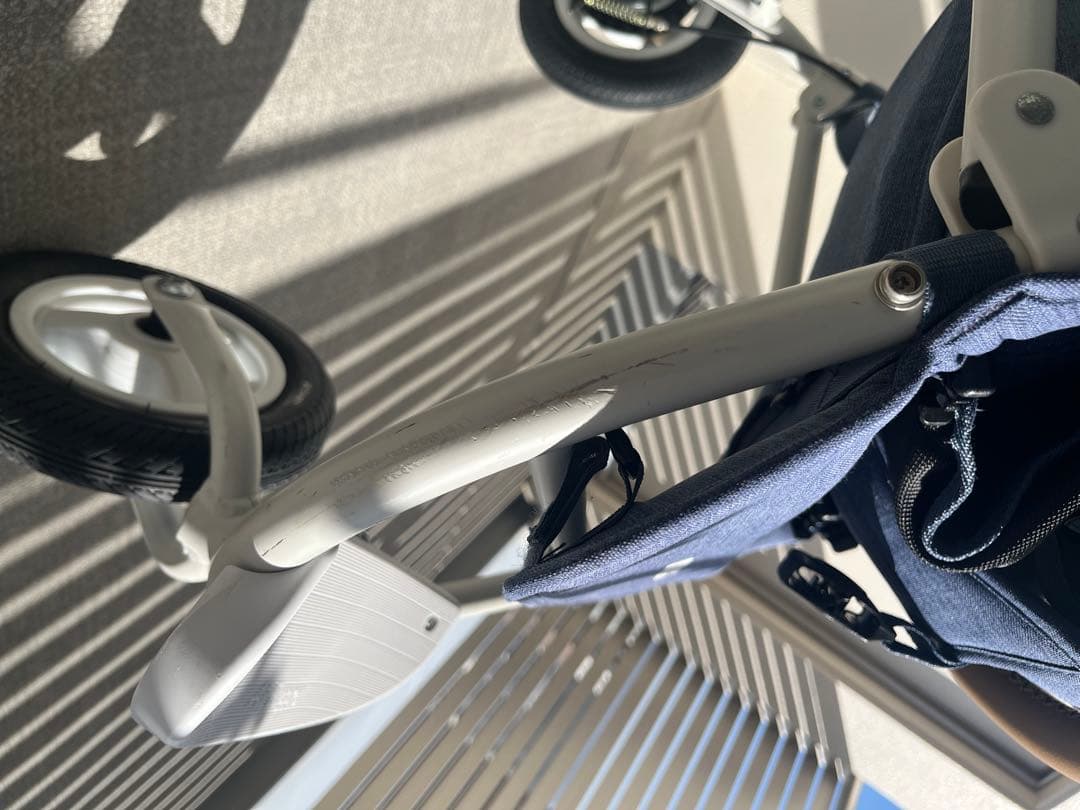 ベ*ミ様 AIRBUGGY エアバギー ベビーカー ココブレーキネイビー