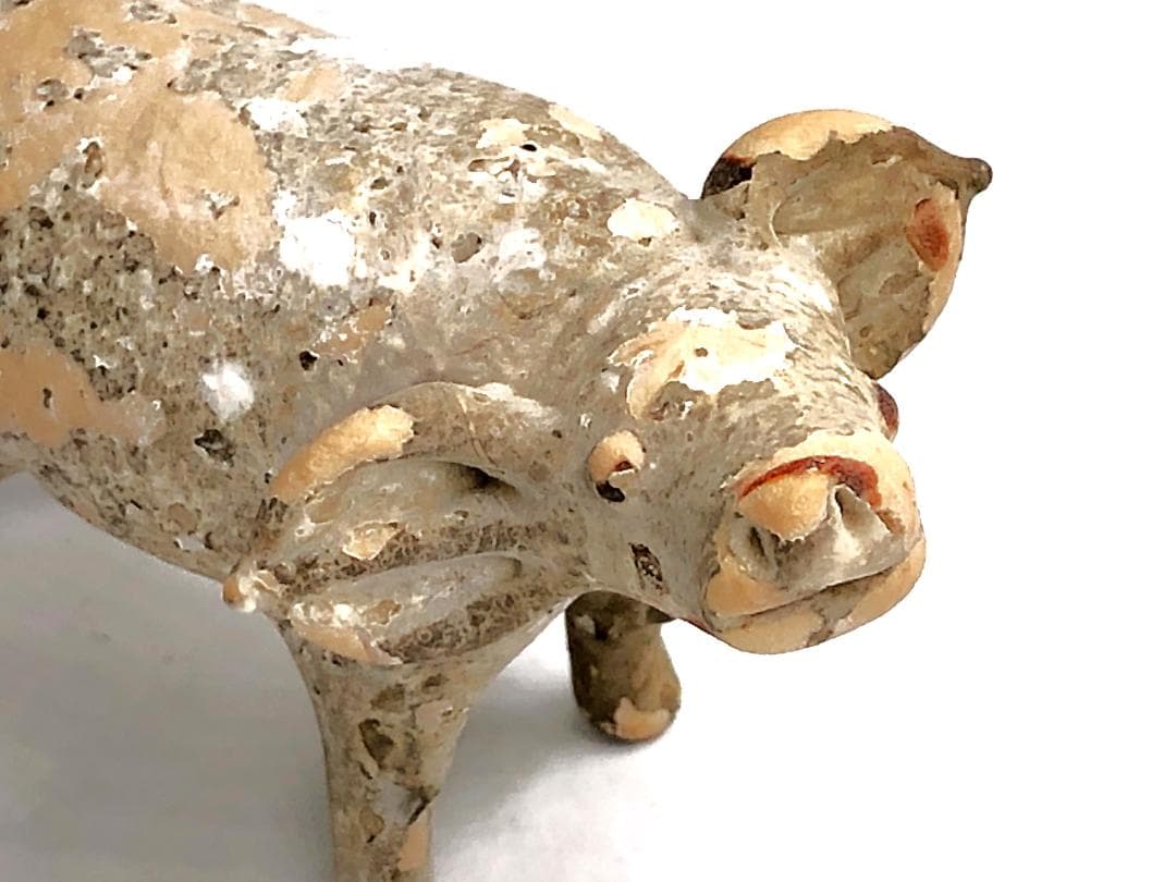 【 ファイアンス 】　ブタ　出土品