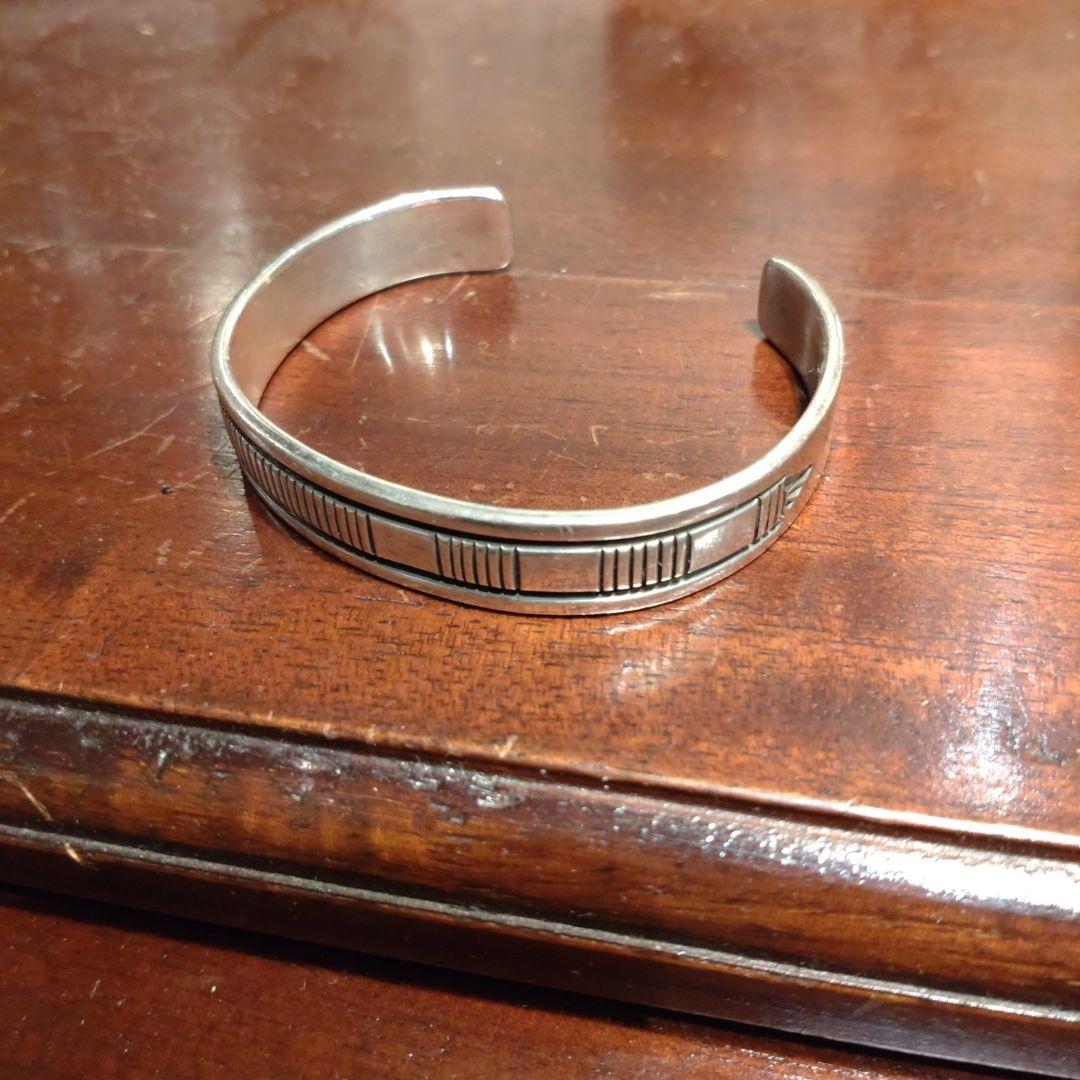 Bruce Morgan ブルースモーガン ナバホ スタンプワークバングル