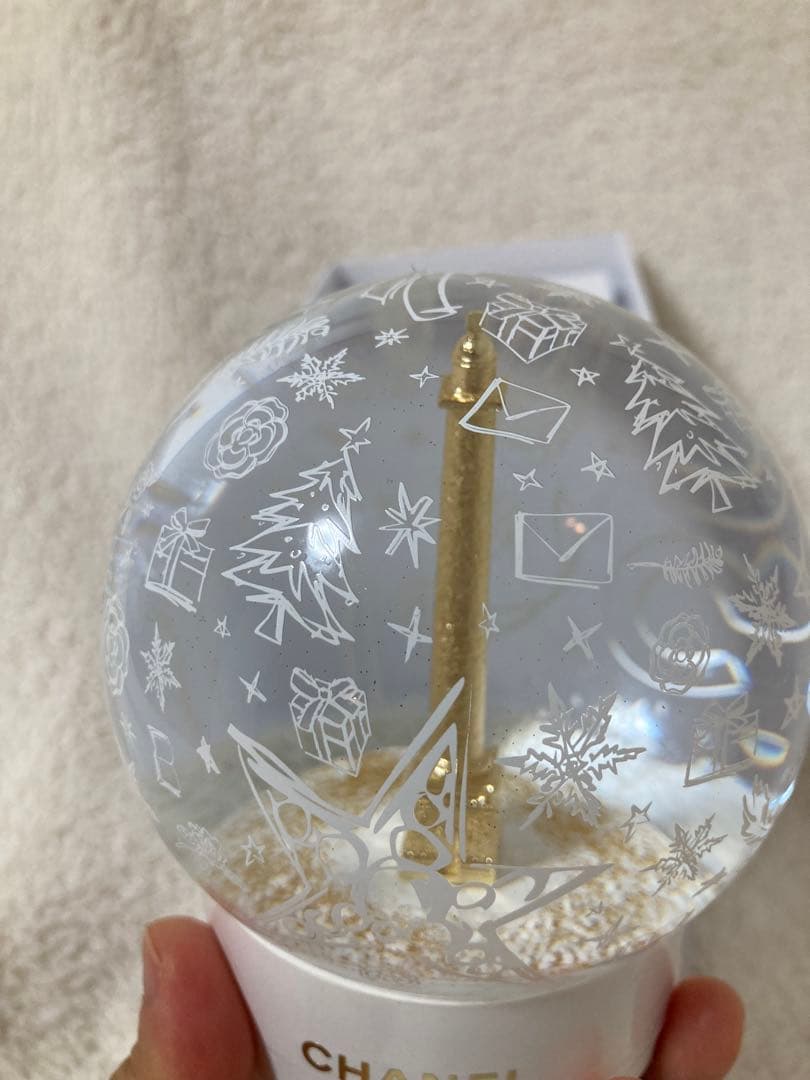 ヒ*ロ様 2025 CHANEL スノードーム