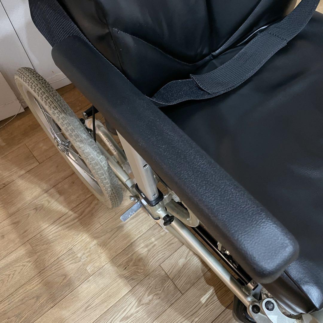 美品　カワムラサイクル リクライニング 介助用車椅子 ティルト KPF16-40